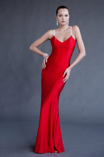 שמלת ערב מקסי אדומה תכשיט בגב